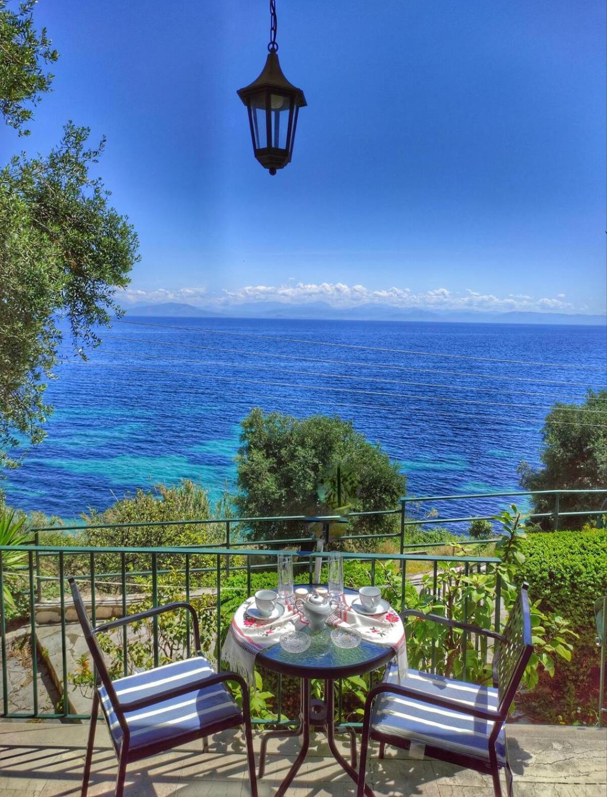 Villa Fourtuna Apartment آغيوس يوانيس بيريستريون المظهر الخارجي الصورة
